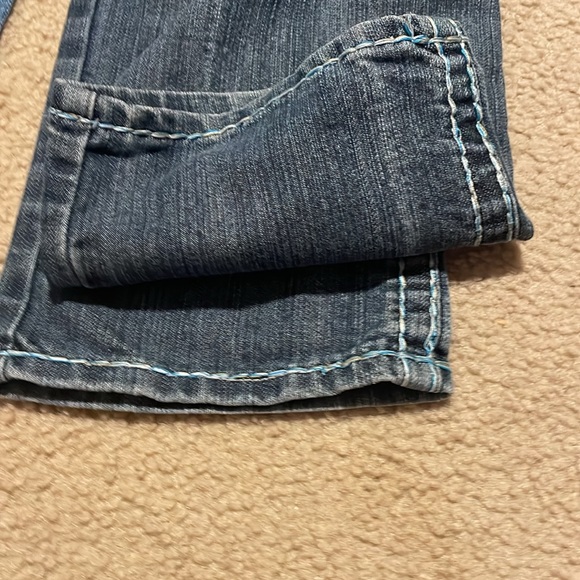 Sold - Picture 3 of 6